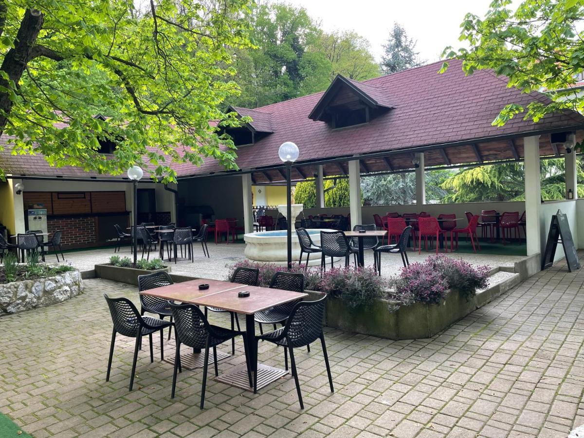 Gostisce Senica Senovo Exterior foto